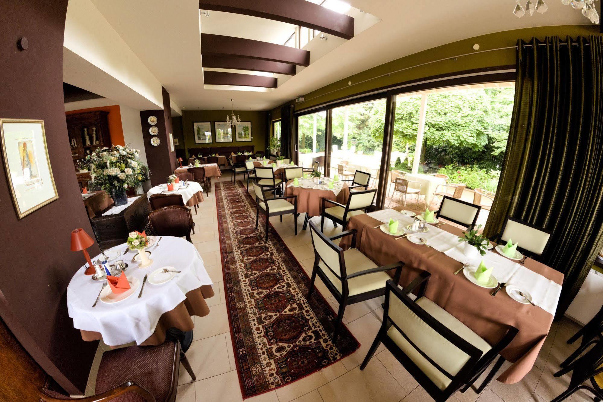 Lindenhof Hotel Tepe Damme Bagian luar foto